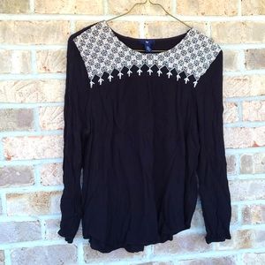 GAP Embroidered Women's Top